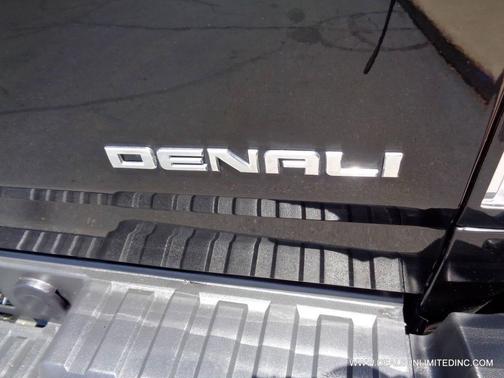 Onyx Black 2020 GMC Canyon Denali