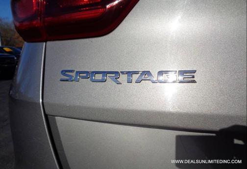 2022 Kia Sportage LX