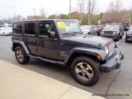 2017 Jeep Wrangler Unlimited Sahara