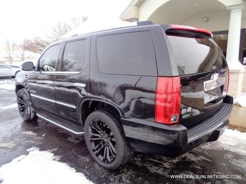2012 Cadillac Escalade Luxury