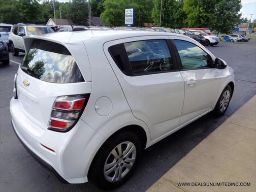 2017 Chevrolet Sonic LT