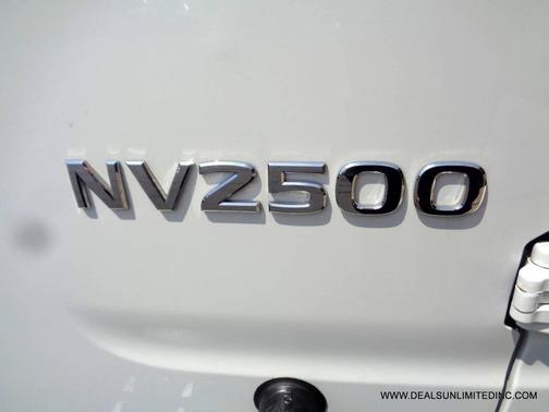 Glacier White 2018 Nissan NV Cargo NV2500 HD SV V8