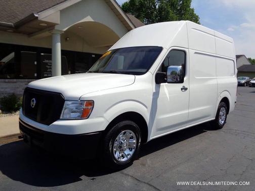 Glacier White 2018 Nissan NV Cargo NV2500 HD SV V8