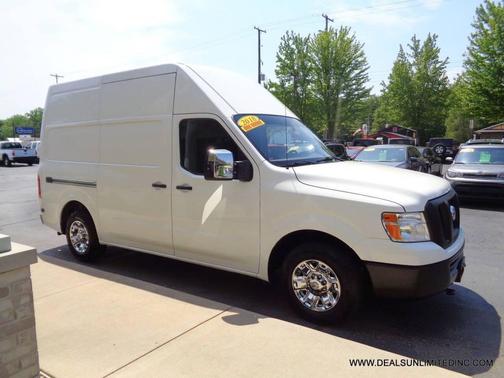 Glacier White 2018 Nissan NV Cargo NV2500 HD SV V8