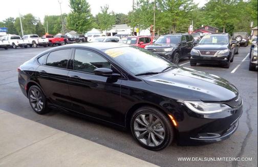 Phantom Black Tri-Coat Pearl 2015 Chrysler 200 S