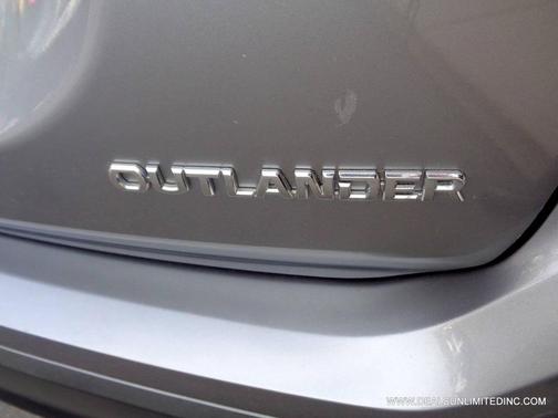 2018 Mitsubishi Outlander LE