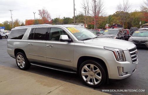 2016 Cadillac Escalade ESV Luxury