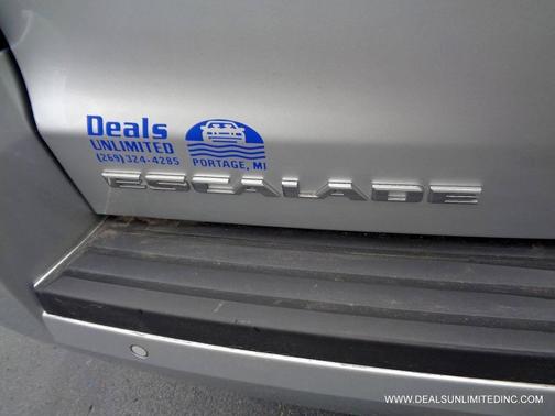 2016 Cadillac Escalade ESV Luxury