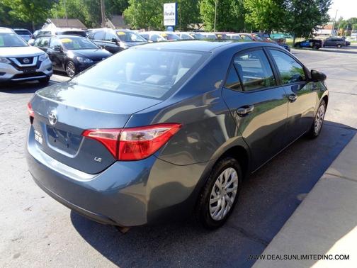 Gray 2018 Toyota Corolla LE