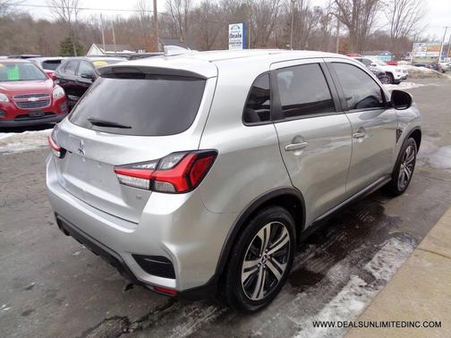 2020 Mitsubishi Outlander Sport SE