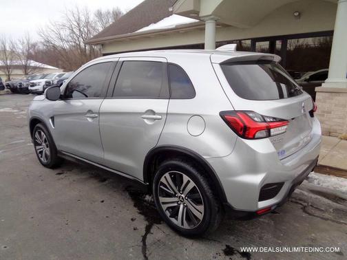 2020 Mitsubishi Outlander Sport SE
