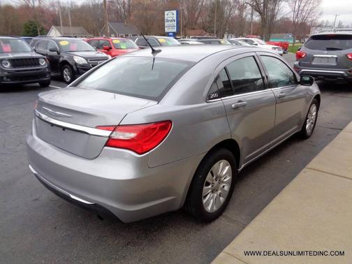 2014 Chrysler 200 LX
