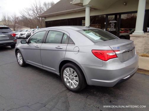 2014 Chrysler 200 LX