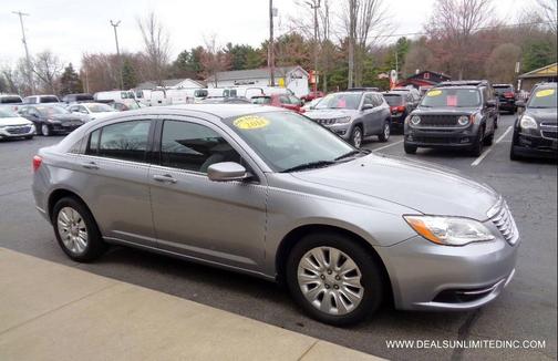 2014 Chrysler 200 LX