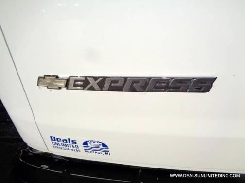2017 Chevrolet Express 2500 Work Van