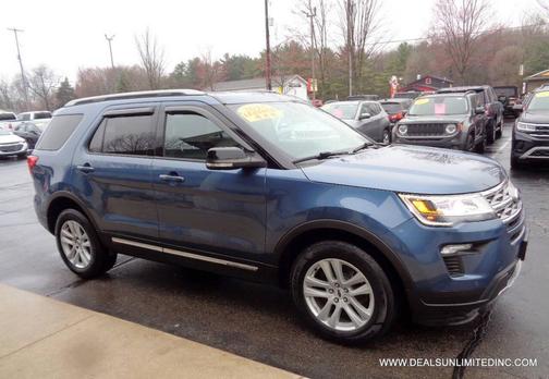 Blue Metallic 2018 Ford Explorer XLT