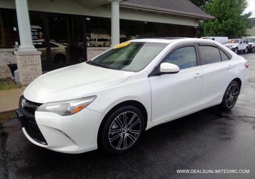 2016 Toyota Camry SE w/Special Edition Pkg