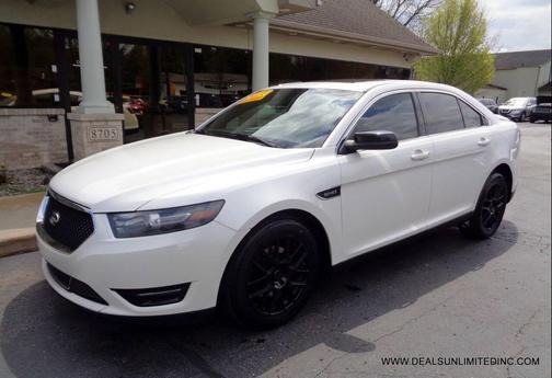 White Platinum Metallic Tri-Coat 2015 Ford Taurus SHO