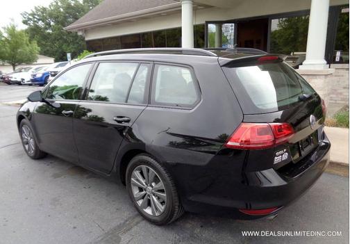 Black 2017 Volkswagen Golf SportWagen TSI S