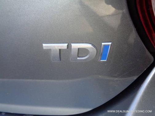 2014 Volkswagen Jetta SportWagen DSG TDI w/Sunroof & Nav