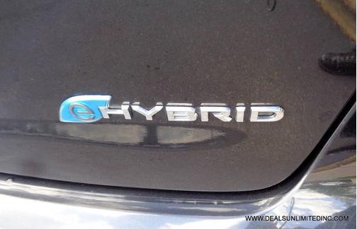 Brilliant Black Crystal Pearlcoat 2021 Chrysler Pacifica Hybrid Touring L