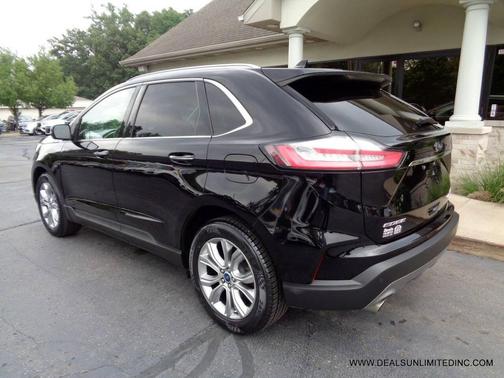 Agate Black Metallic 2019 Ford Edge Titanium