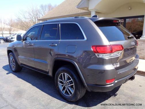 2021 Jeep Grand Cherokee Laredo