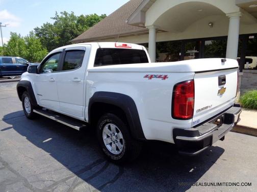Summit White 2017 Chevrolet Colorado WT