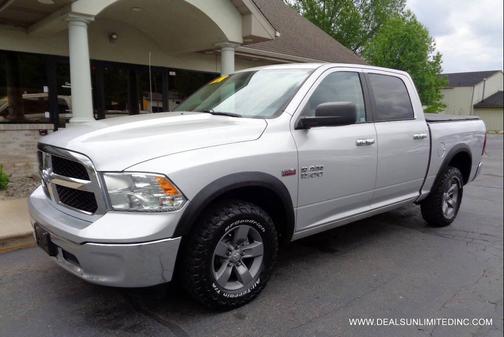 Bright Silver Metallic 2017 RAM 1500 SLT