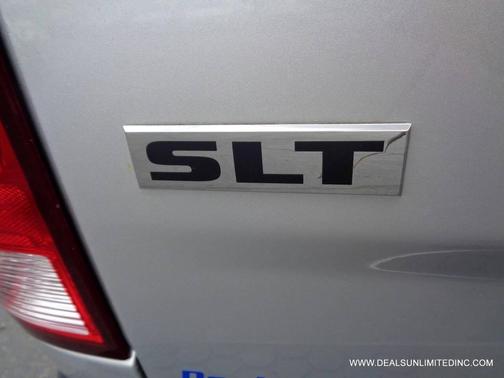 Bright Silver Metallic 2017 RAM 1500 SLT