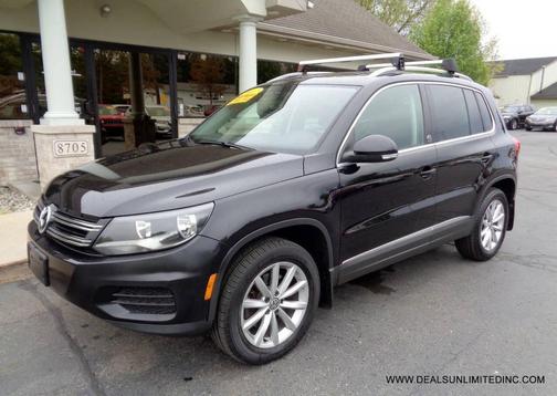 Deep Black Pearl 2017 Volkswagen Tiguan 2.0T Wolfsburg Edition