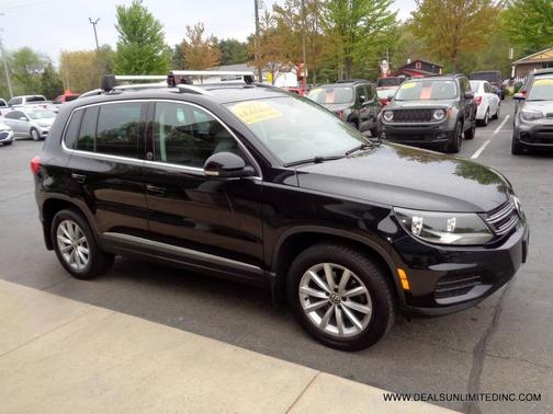 Deep Black Pearl 2017 Volkswagen Tiguan 2.0T Wolfsburg Edition