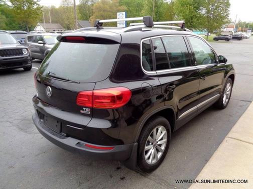 Deep Black Pearl 2017 Volkswagen Tiguan 2.0T Wolfsburg Edition