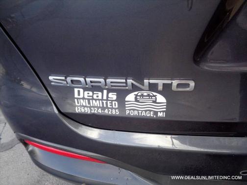 2016 Kia Sorento LX