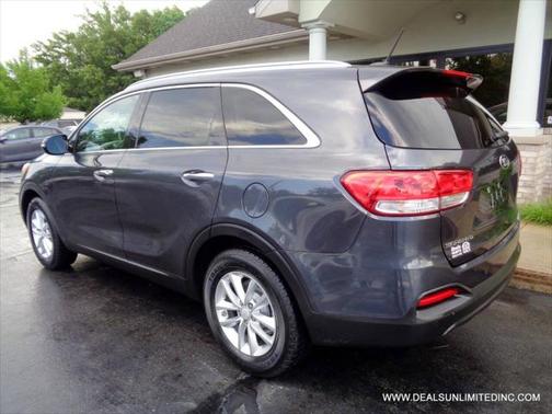 2016 Kia Sorento LX