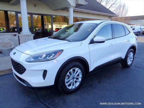 2020 Ford Escape SE