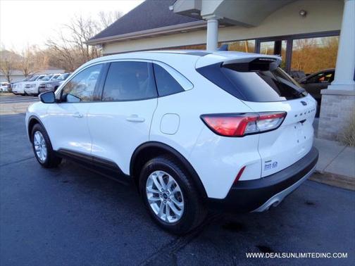 2020 Ford Escape SE