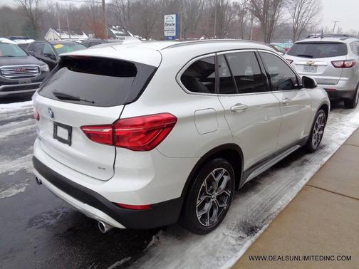 2021 BMW X1 sDrive28i