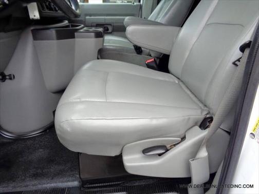 2014 Ford E350 Super Duty Cargo