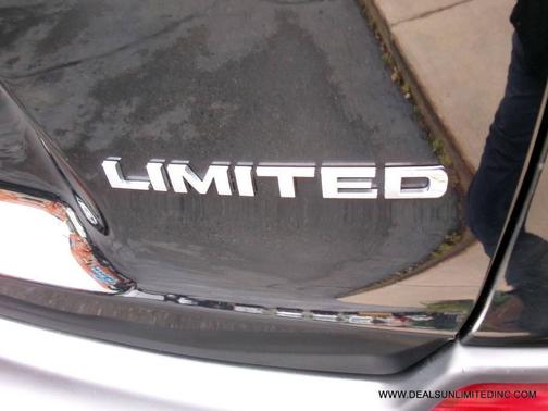 Diamond Black Crystal Pearlcoat 2019 Jeep Cherokee Limited