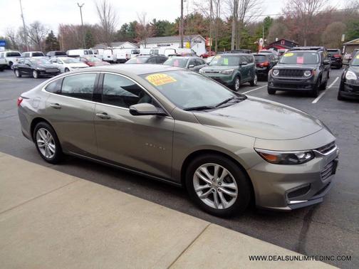 Autumn Bronze 2017 Chevrolet Malibu 1LT