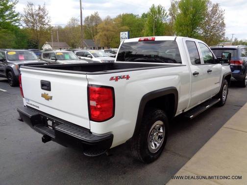 Summit White 2017 Chevrolet Silverado 1500 WT