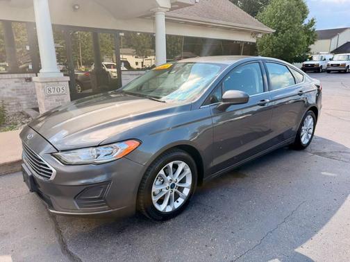 Magnetic Metallic 2019 Ford Fusion SE