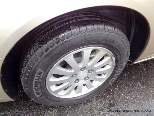 Tan 2006 Buick Lucerne CX