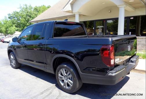 Crystal Black Pearl 2017 Honda Ridgeline Sport