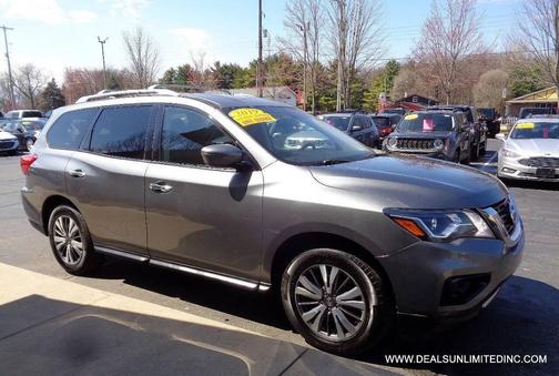 2019 Nissan Pathfinder S