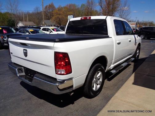 Bright White Clearcoat 2021 RAM 1500 Classic SLT