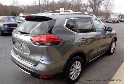 2017 Nissan Rogue SV