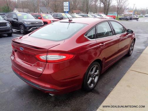 2014 Ford Fusion SE