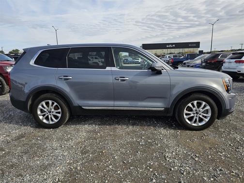 2022 Kia Telluride LX